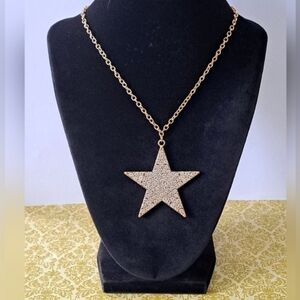 Gold Star Pendant Necklace